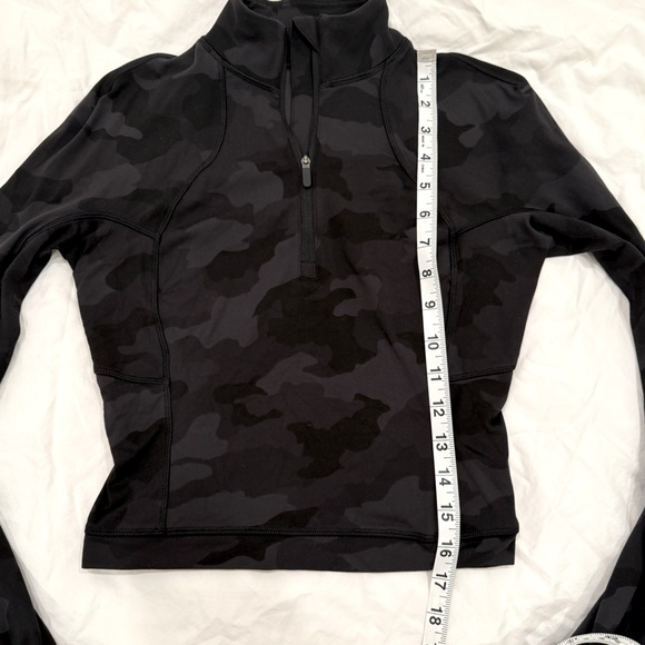 Lululemon Its Rulu Run Cropped Half Zip in Heritage 365 Camo Deep Coal Multi Sz2 - Picture 5 of 11